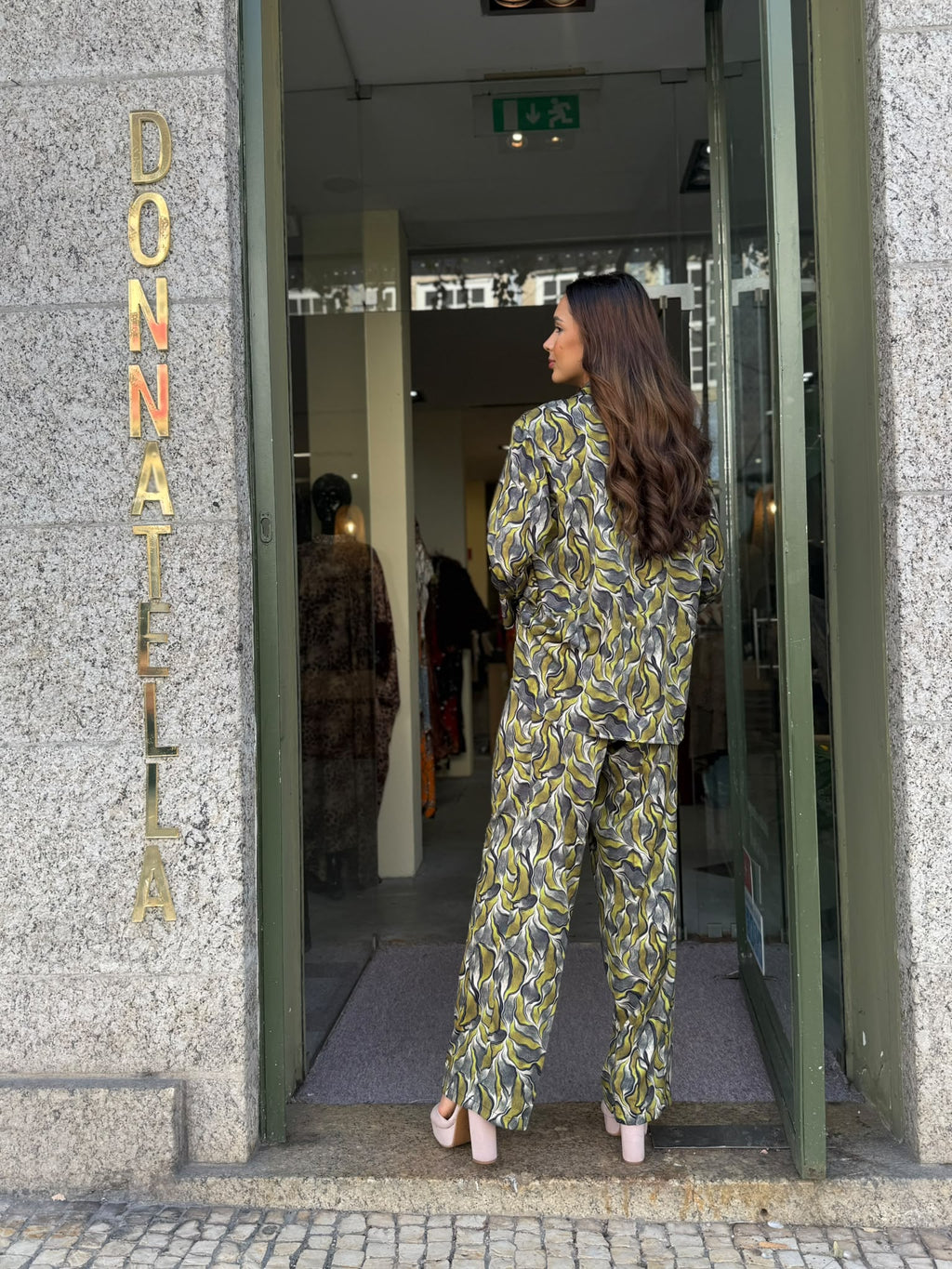 Conjunto Estampado Ondas Verde Oliva.