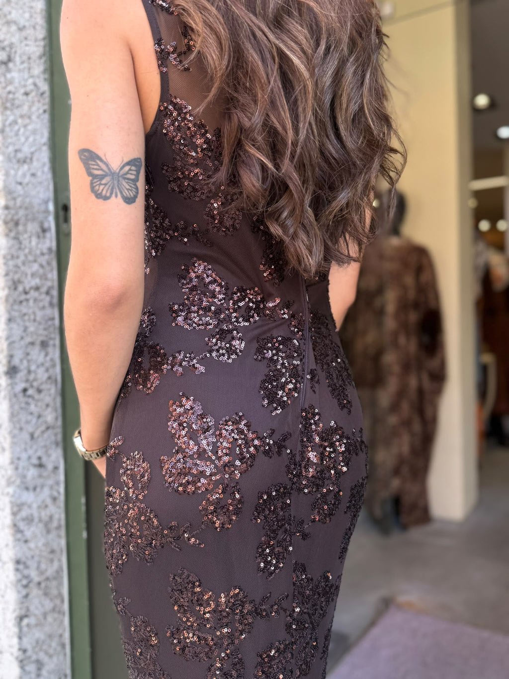 Vestido Longo Chocolate com Brilho Floral