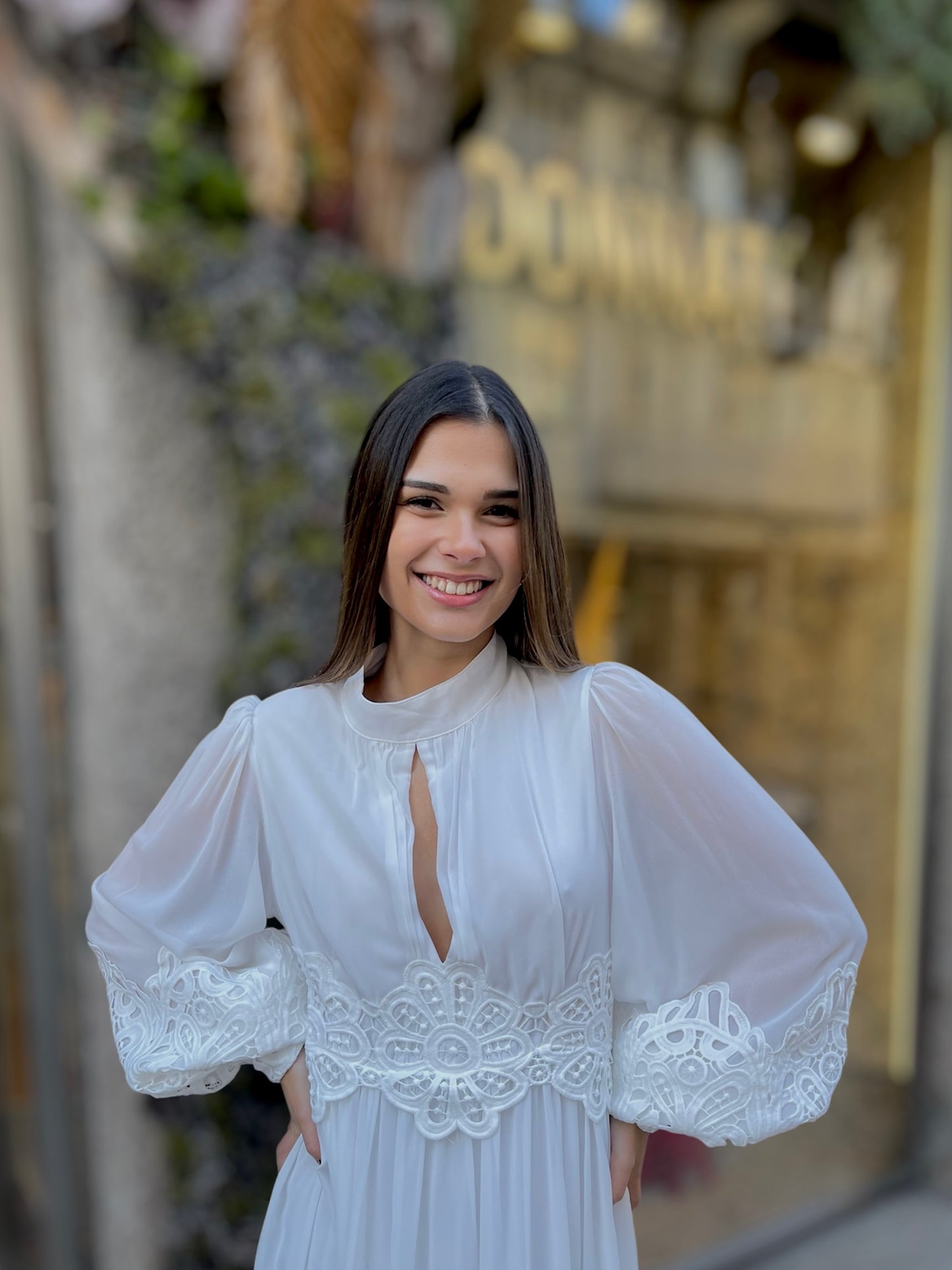 Vestido branco de renda