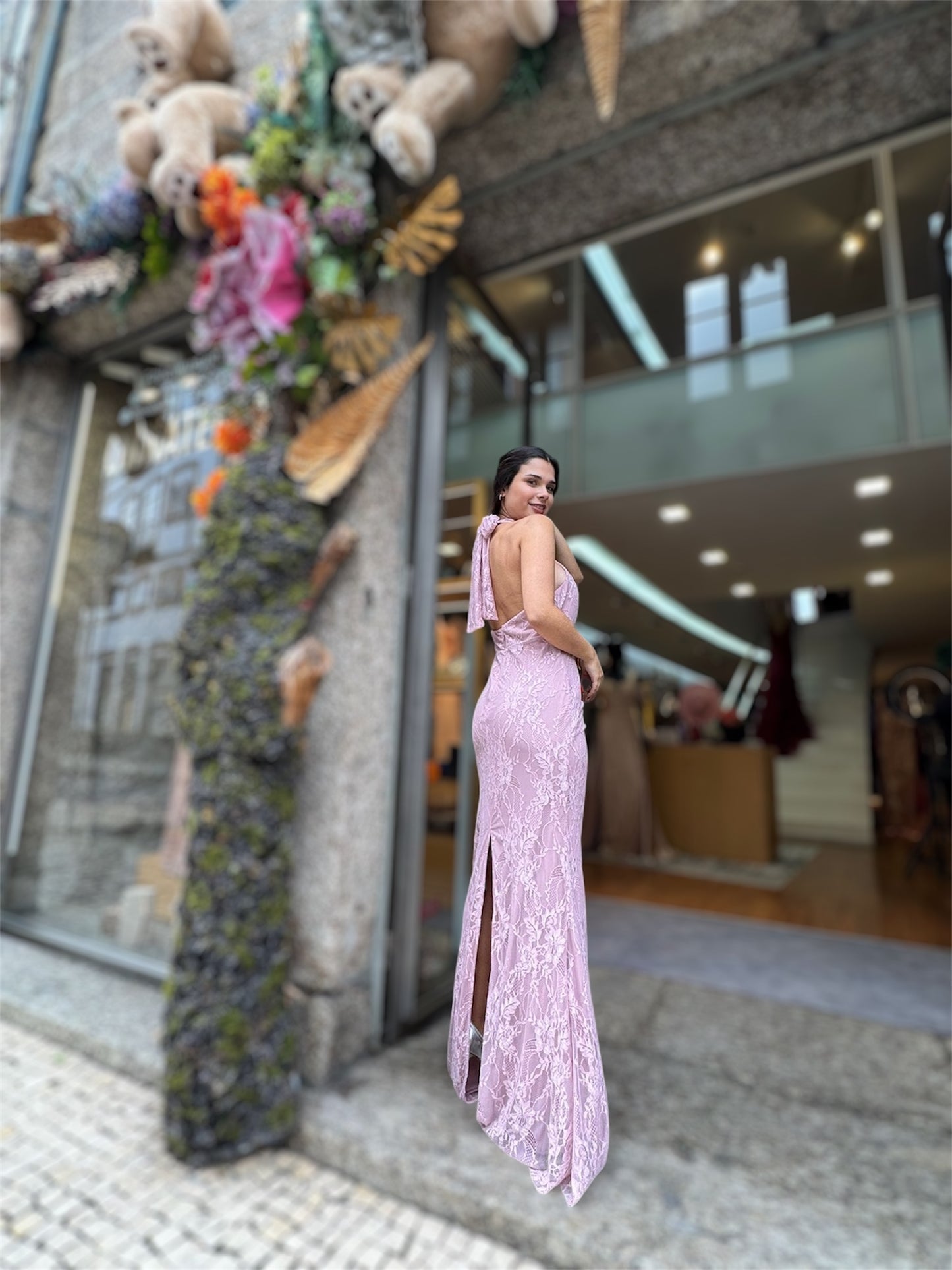 Vestido renda, sem costas