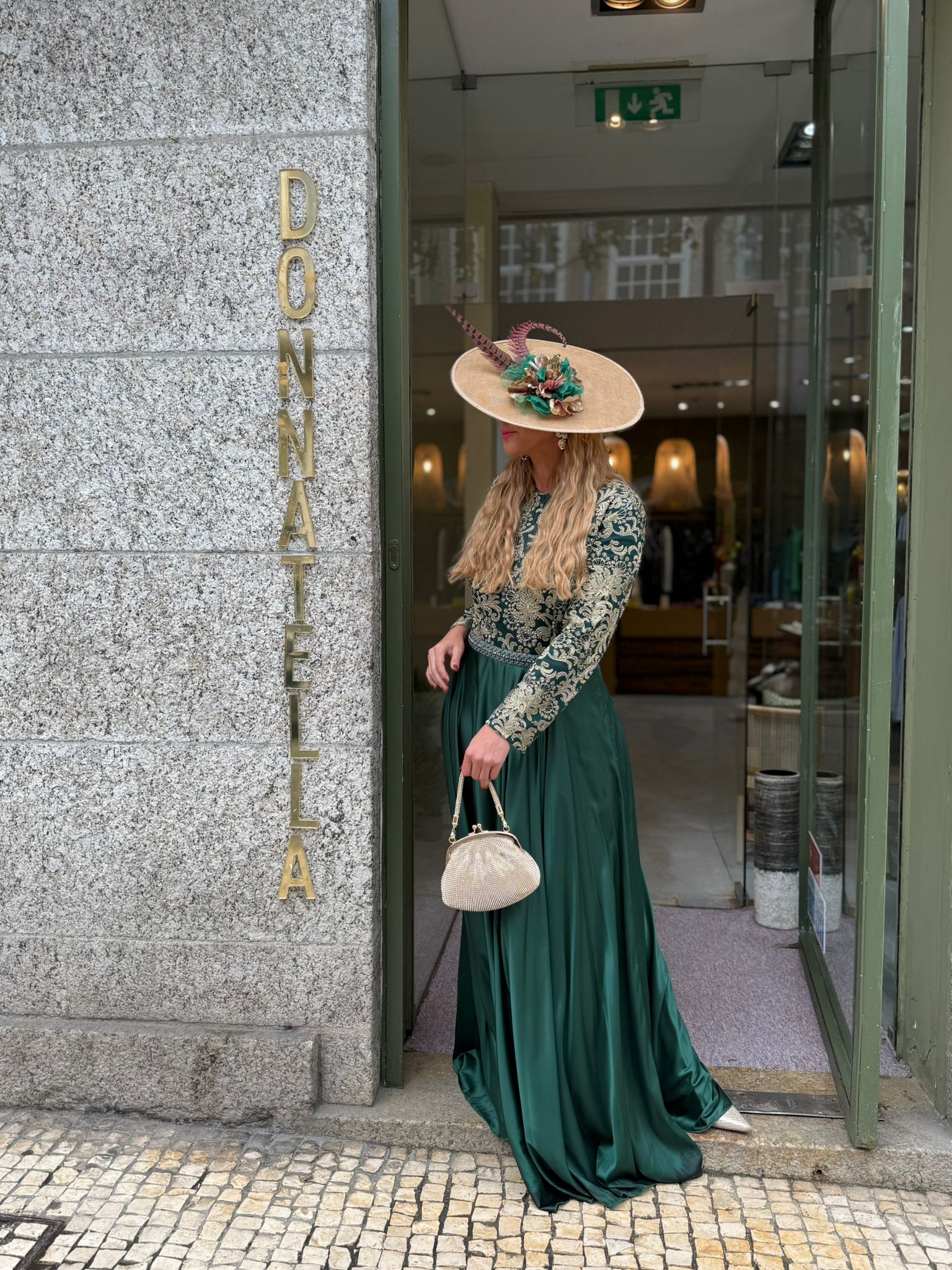 VESTIDO VERDE LANTEJOULAS