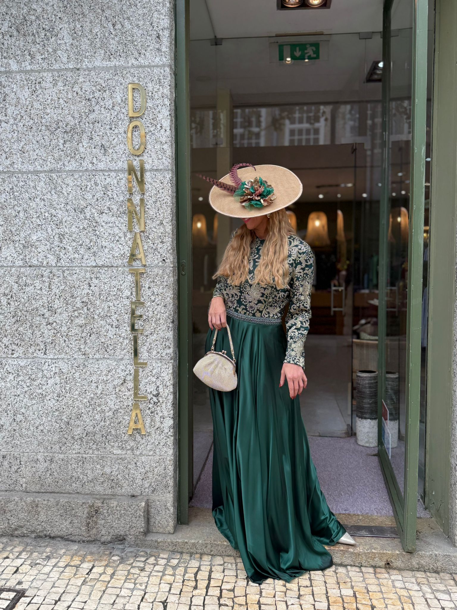 VESTIDO VERDE LANTEJOULAS