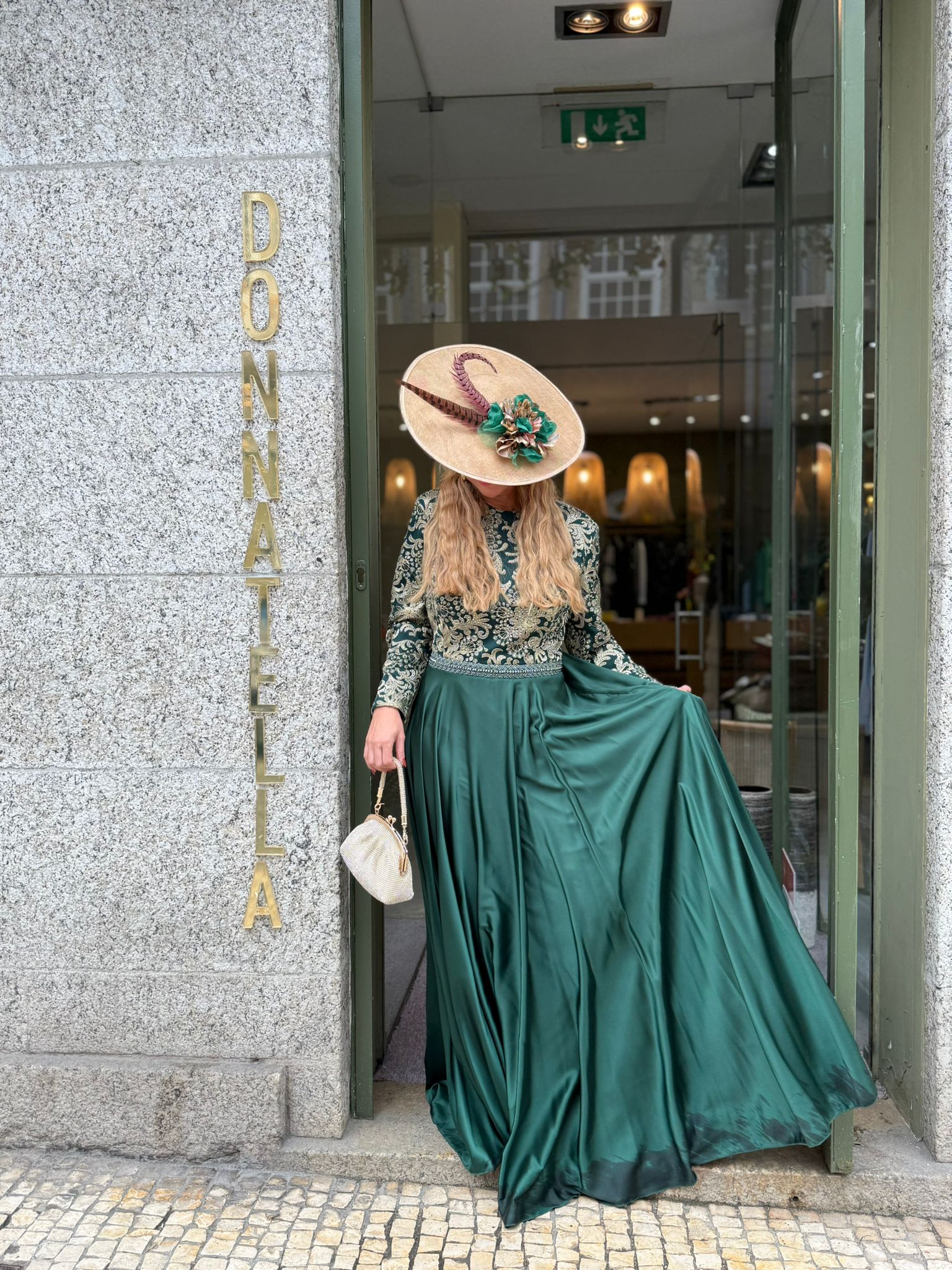 VESTIDO VERDE LANTEJOULAS