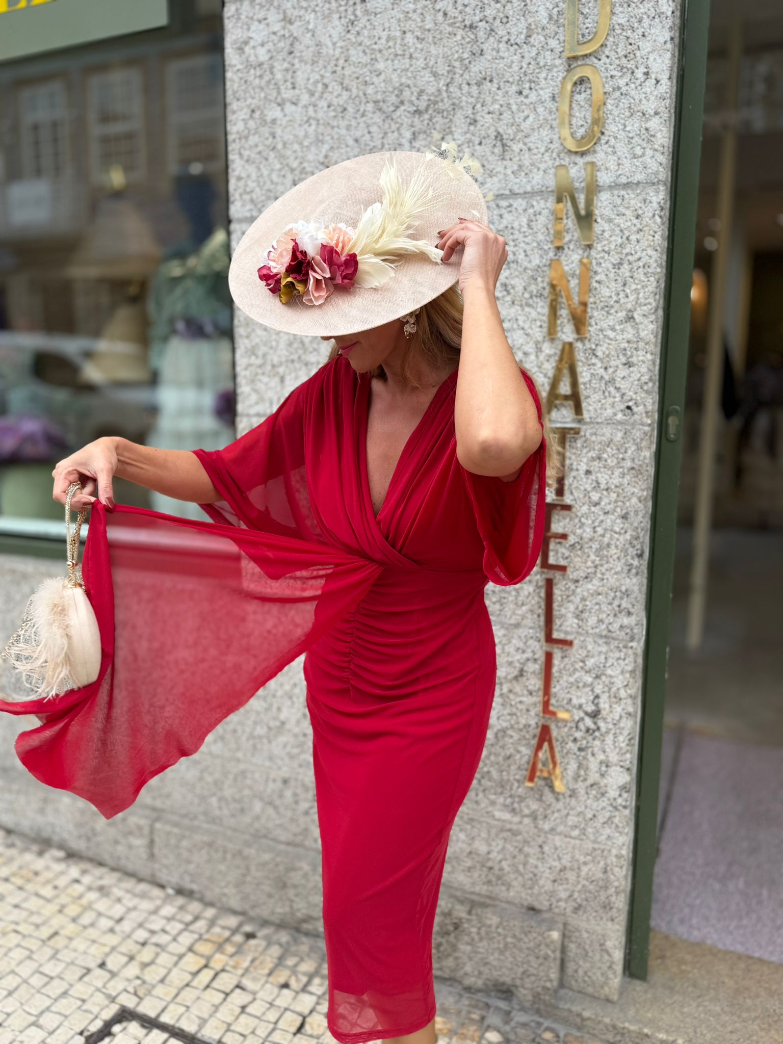 VESTIDO VERMELHO MIDI FLUIDO