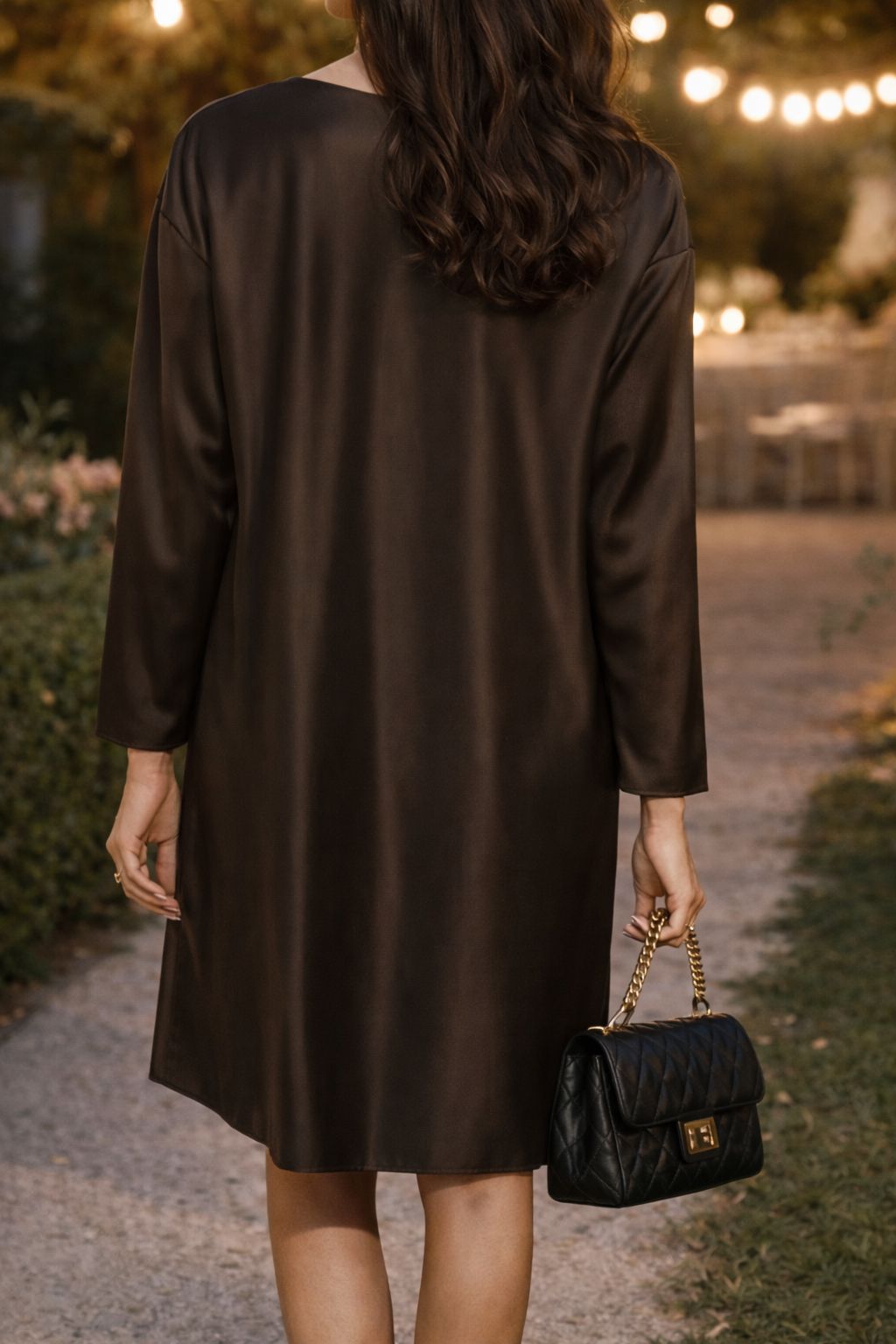 VESTIDO CURTO CASTANHO