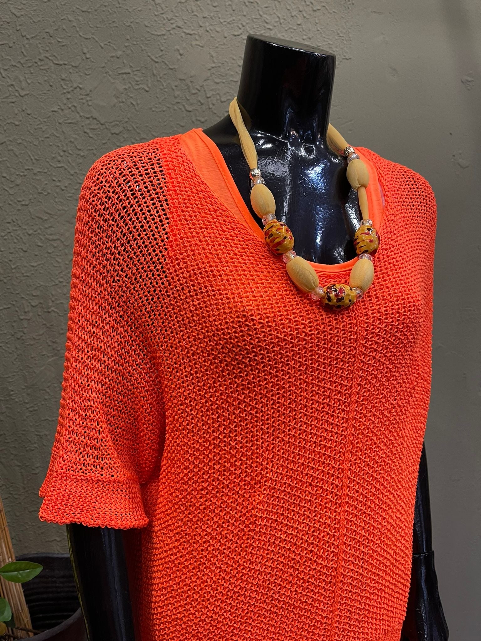 VESTIDO DE MALHA COM CAMISOLA