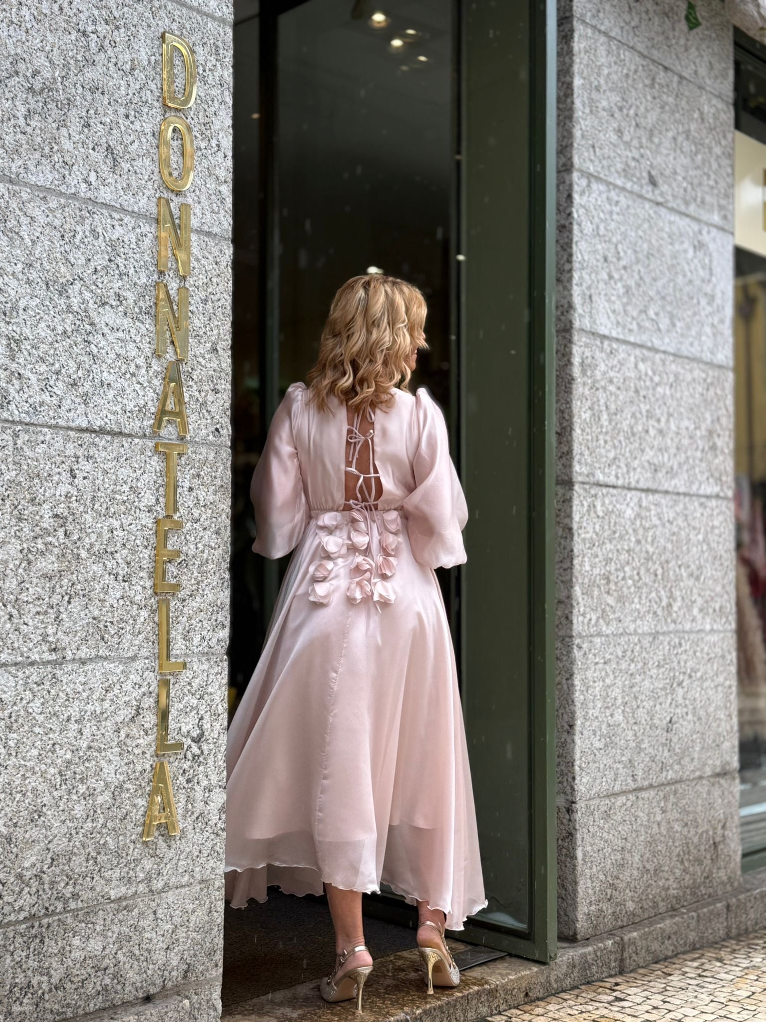 VESTIDO MIDI ROSA BEBÉ