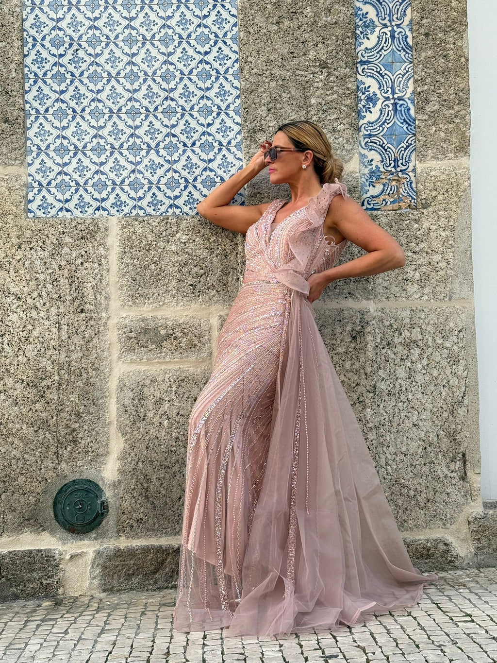 VESTIDO ROSA LANTEJOULAS