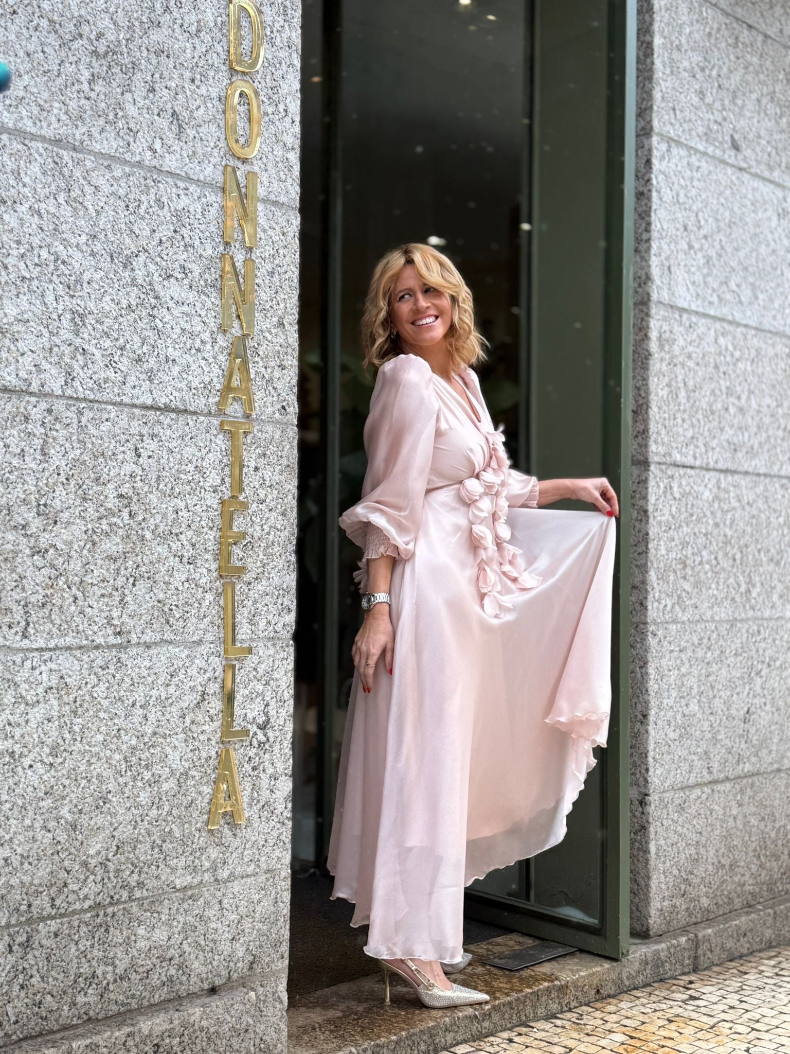 VESTIDO MIDI ROSA BEBÉ