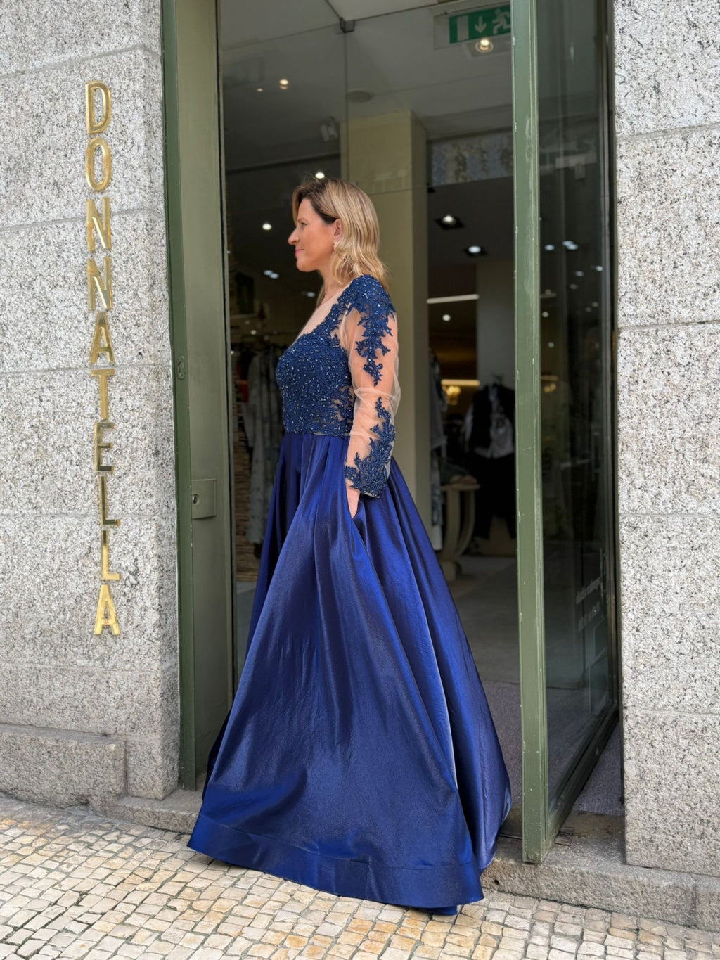 VESTIDO PRINCESA RENDA