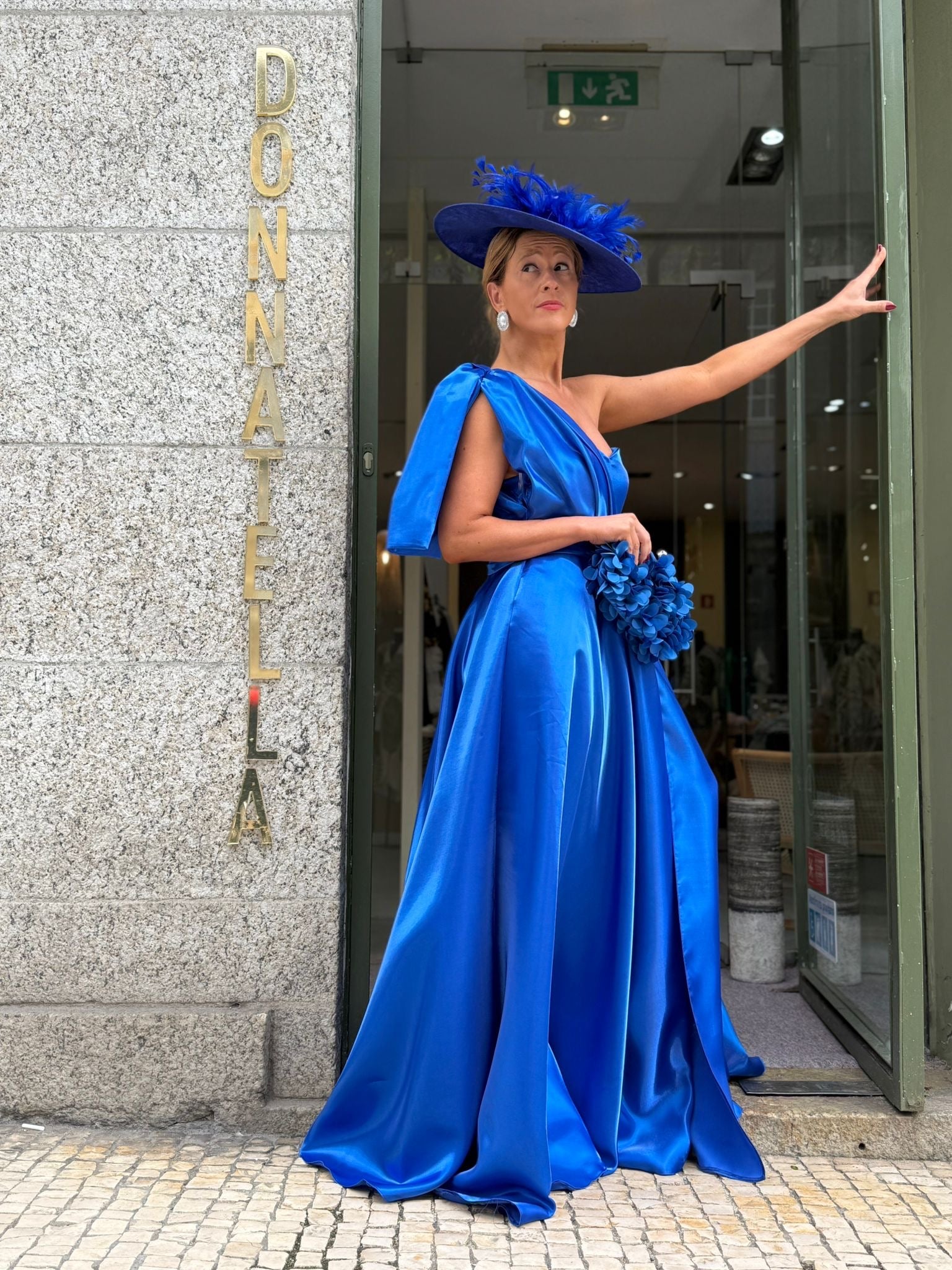 VESTIDO AZUL ELÉTRICO