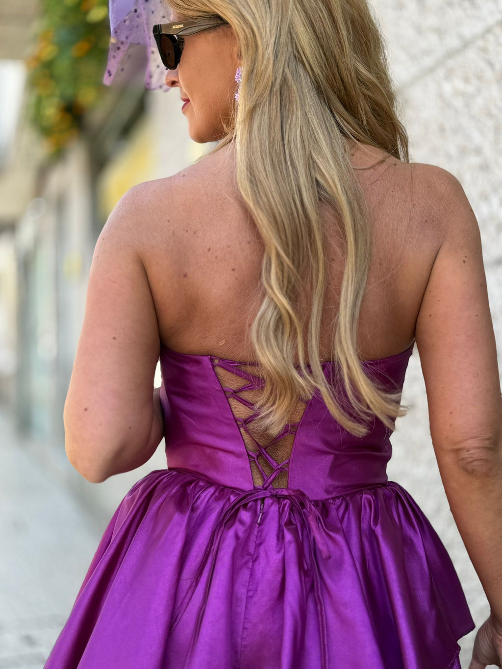 VESTIDO DE FOLHOS