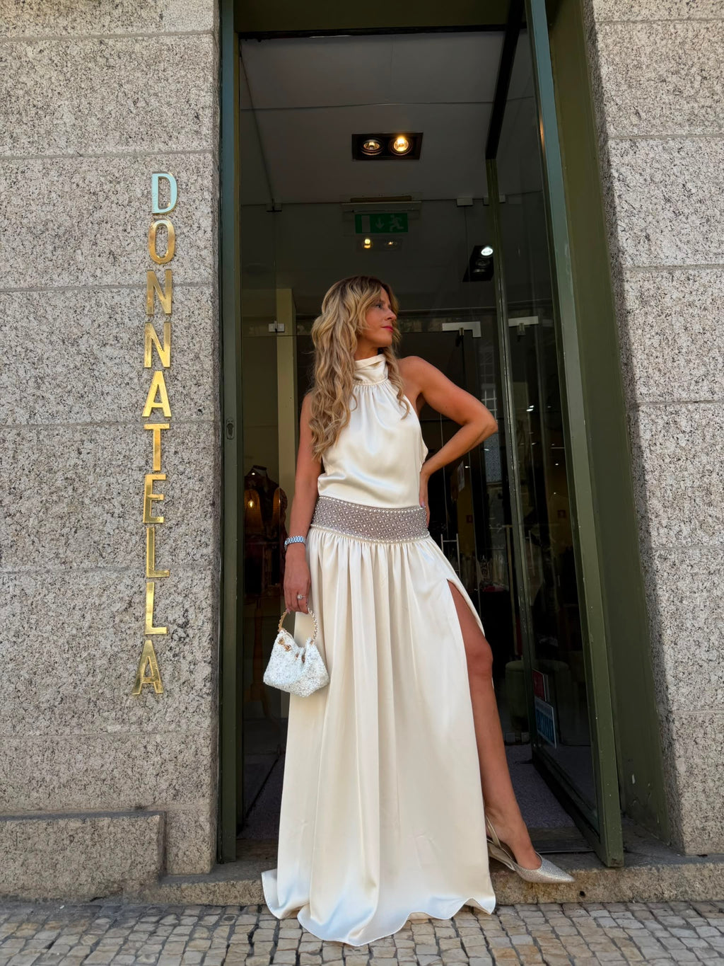 VESTIDO LONGO PÉROLA ELEGANCE