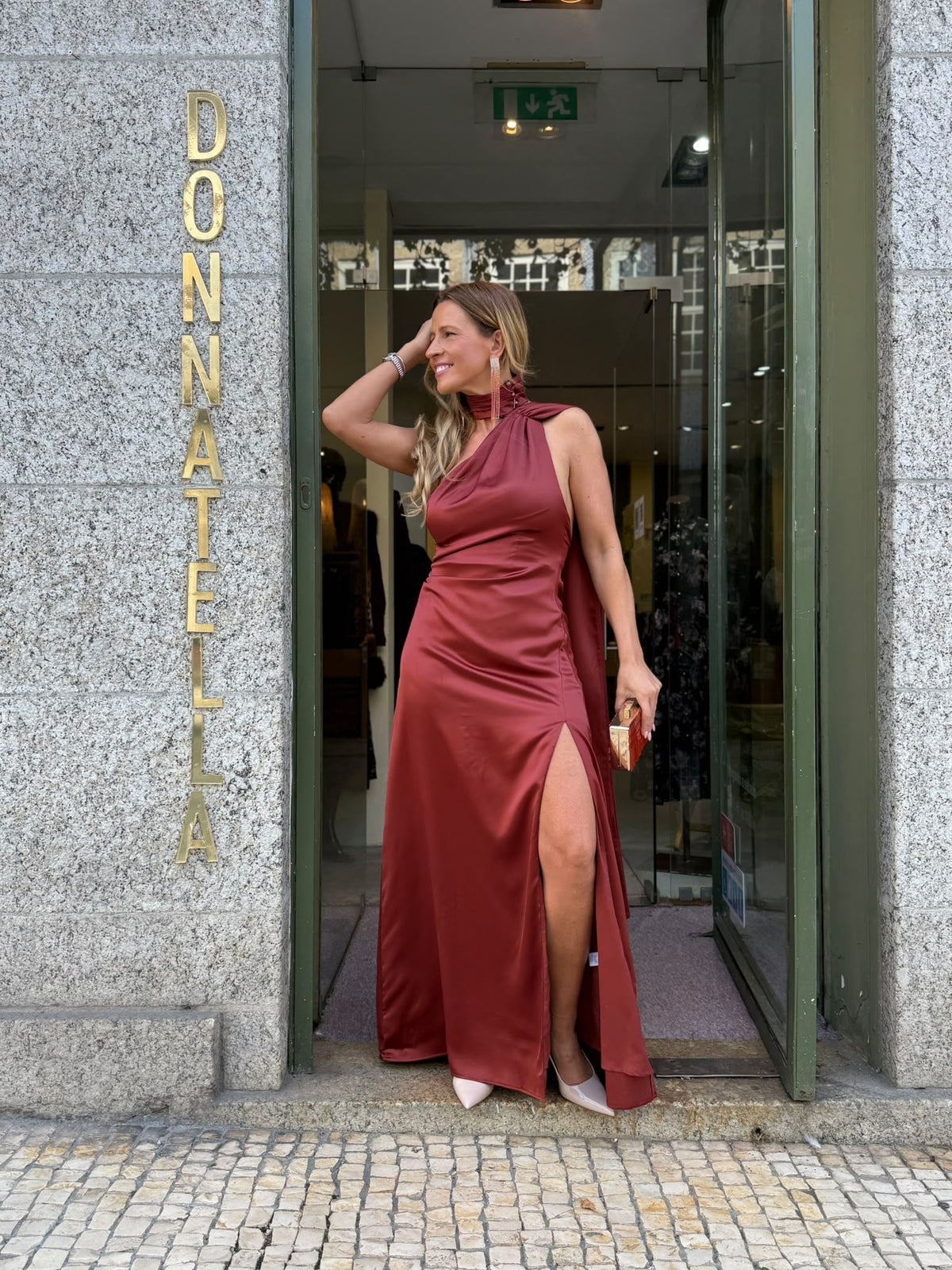 VESTIDO ACETINADO TERRACOTA