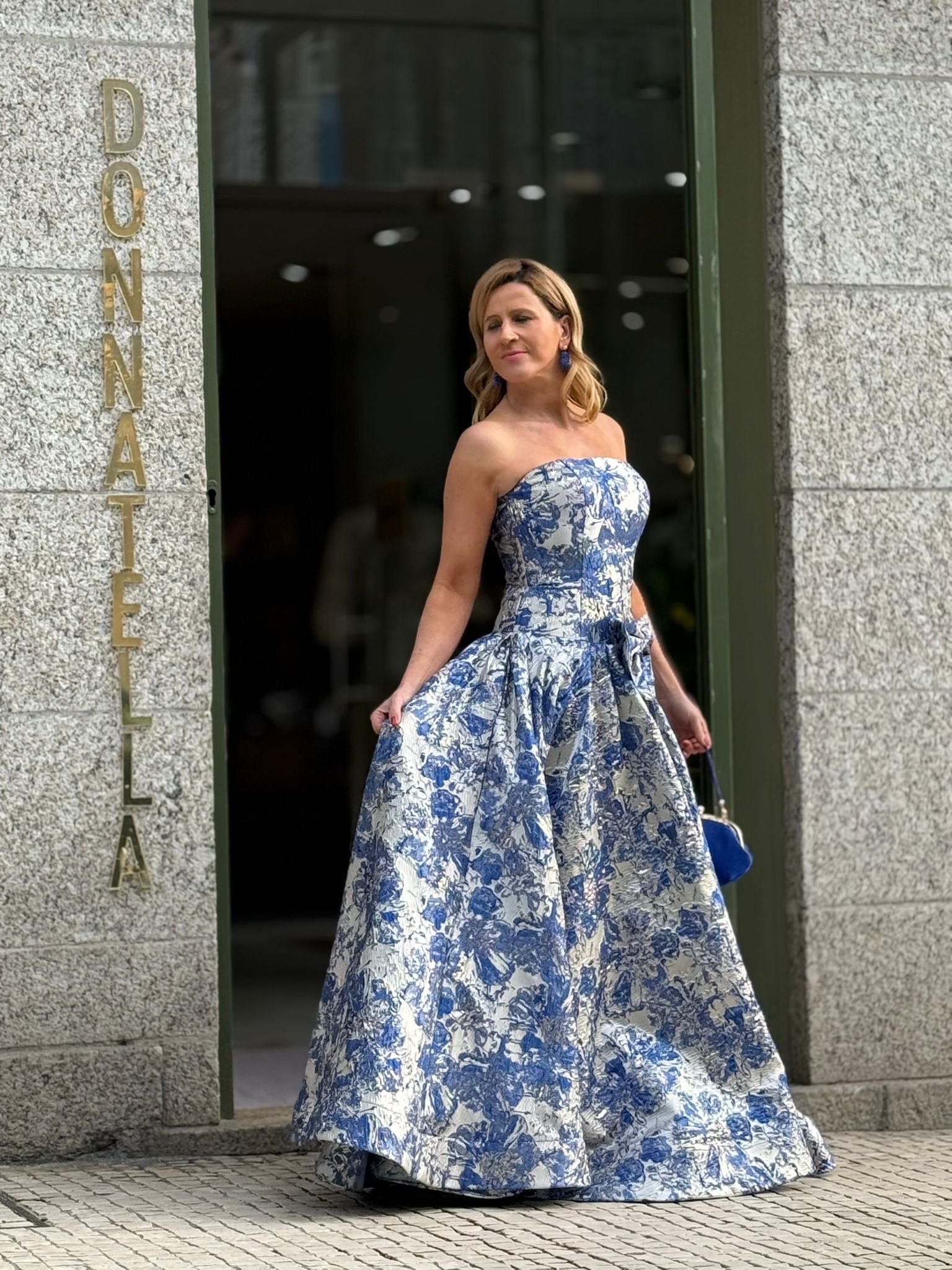 VESTIDO DO LAÇO BROCADO