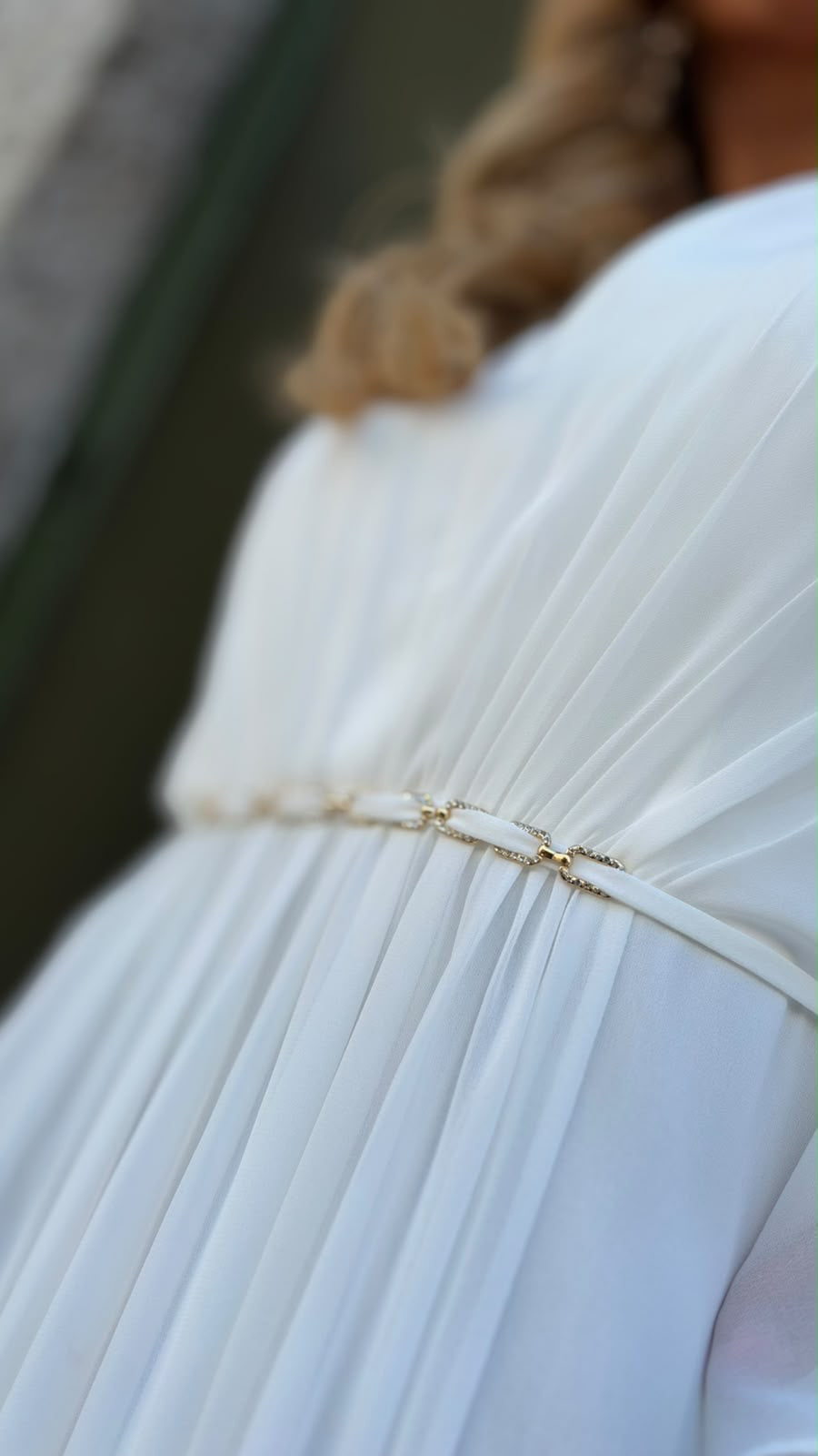 VESTIDO COMPRIDO BRANCO COM MANGAS CAPA