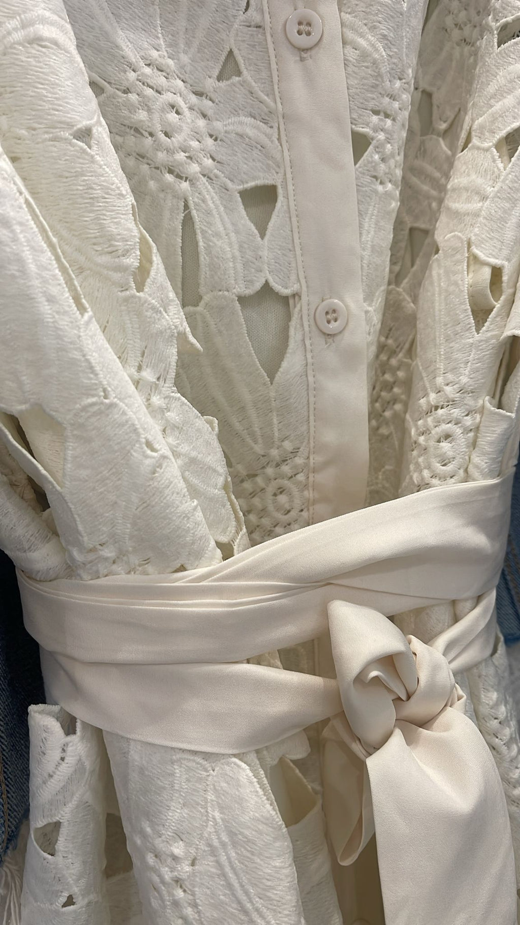 VESTIDO CAMISEIRO EM BORDADO INGLÊS