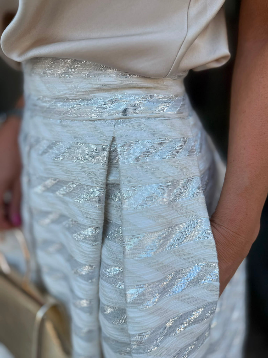 SAIA MIDI PRATEADA ELEGANCE